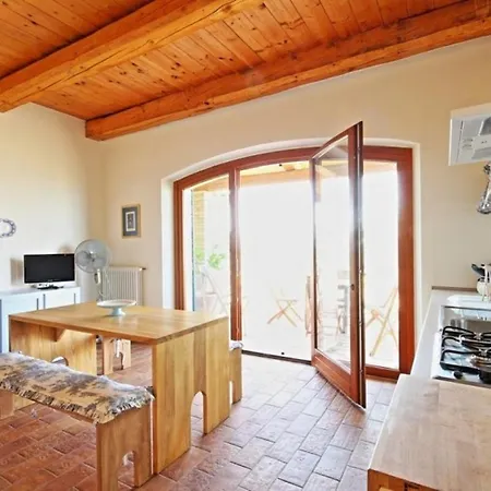 Picchio - Charming With Stunning Hill View At Casolare Il Montale Montelabbate Ripe